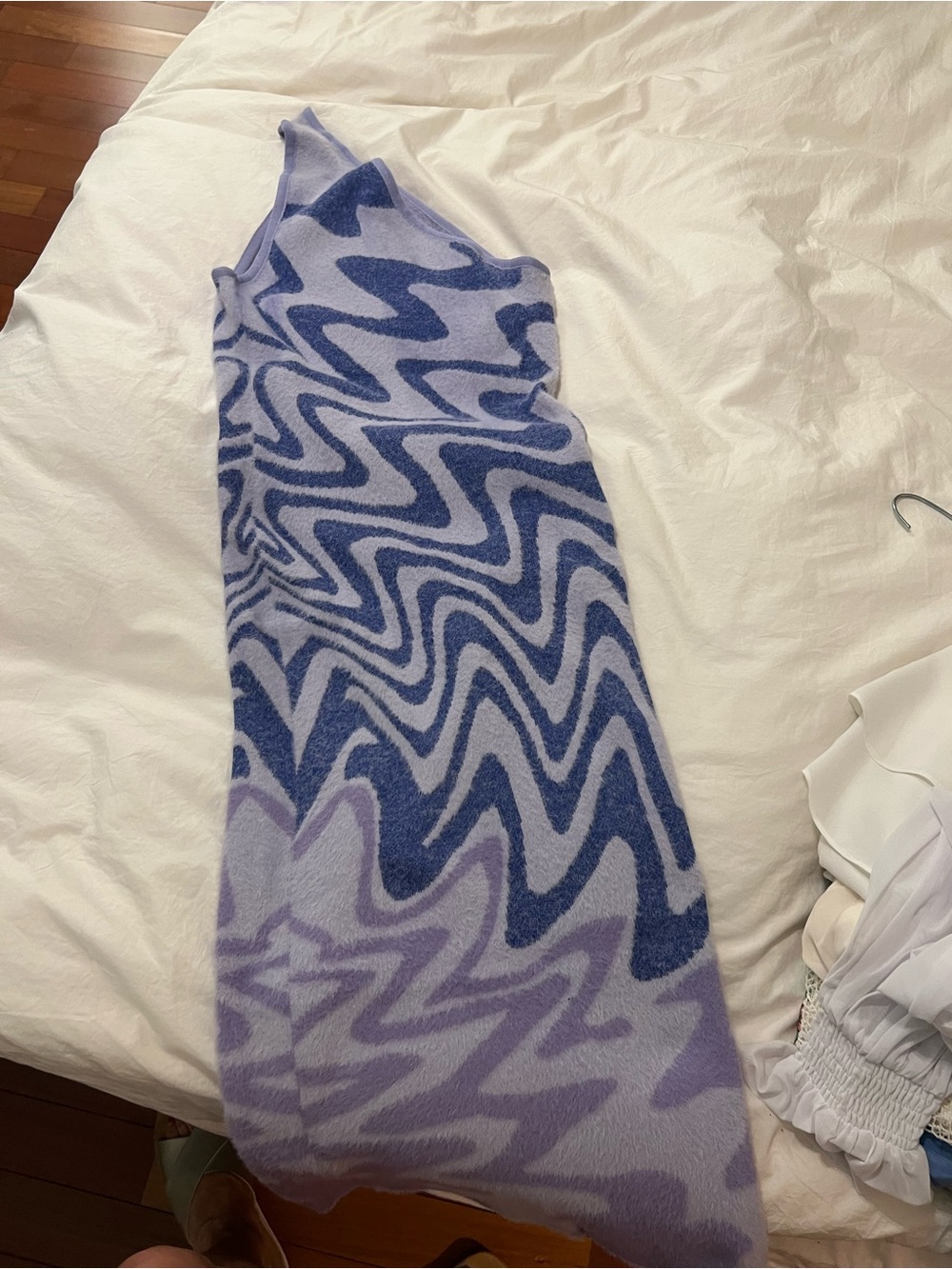Sleeveless Wave Pattern Knit Dress in Lavender and Navy